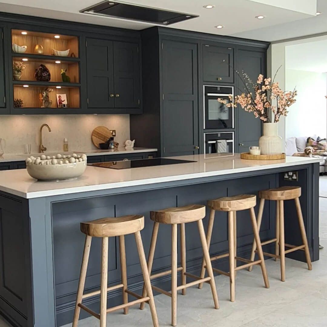 Kitchen & Dining Enaron