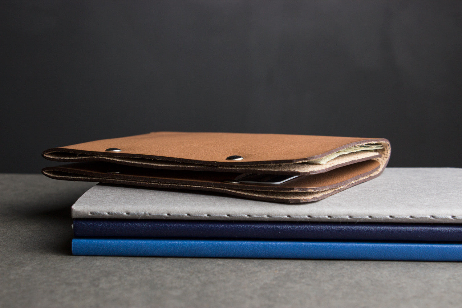 Handmade Unstitched Leather Bifold Wallet – Minimalist Slim Vegetable Tanned Cowhide Wallet for Men
