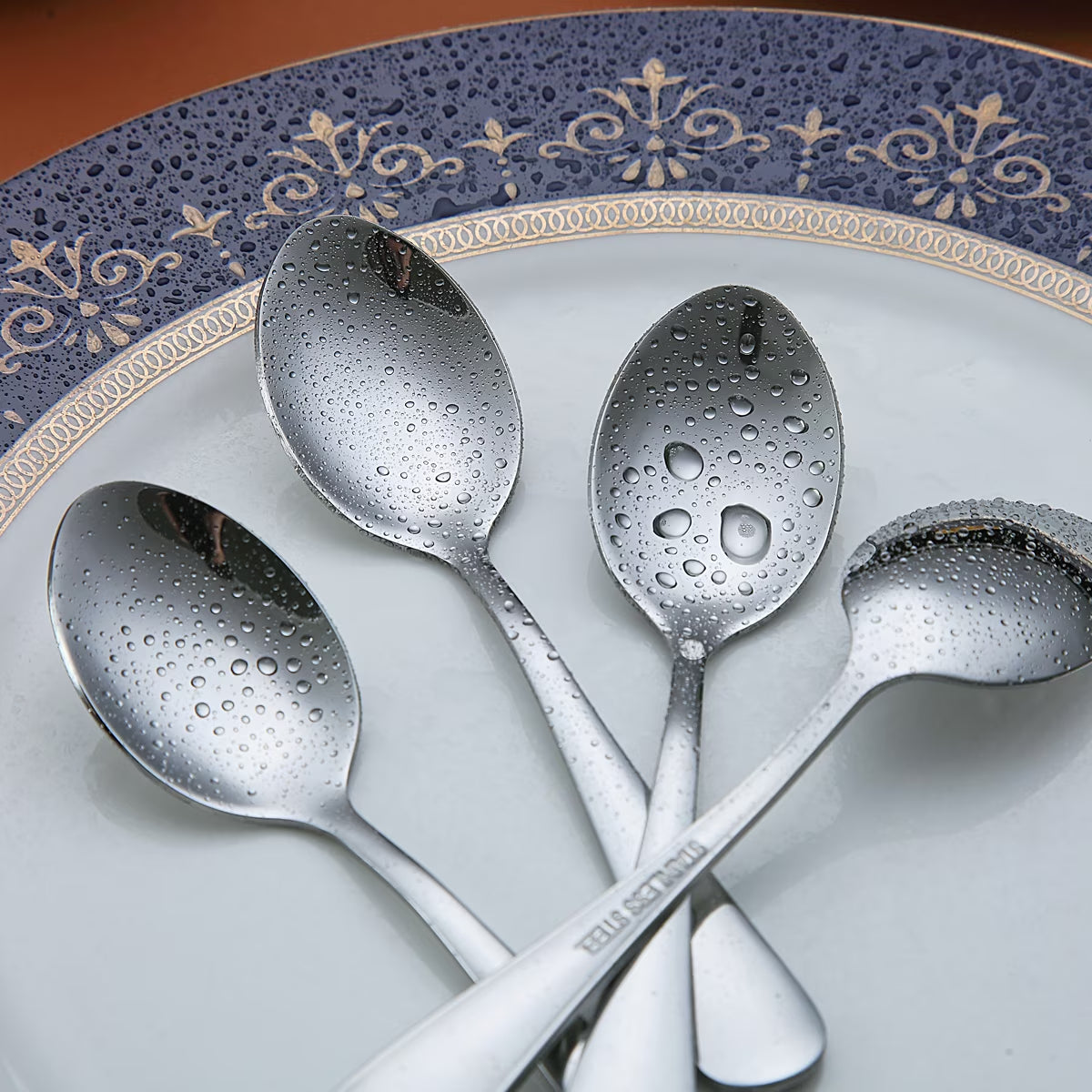 Reanea Teaspoons 5.5" Set of 8 Stainless Steel Tea Spoons Silverware, Small Dessert Tea Spoon