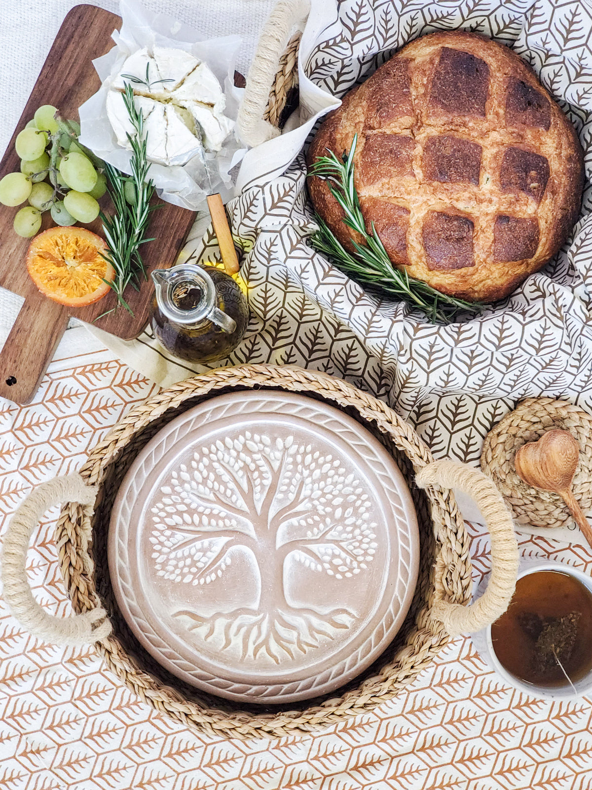 Eco-Friendly Handmade Bread Warmer Set - Tree of Life Design Basket & Terracotta Plate for Fresh Warm Bread