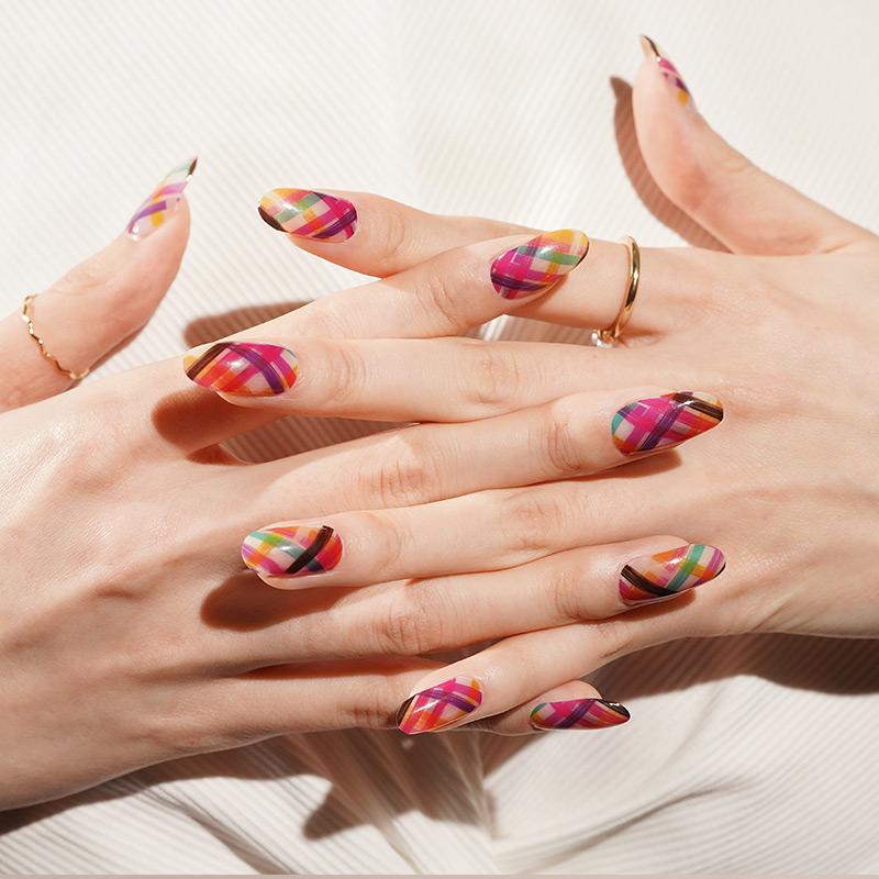 Ribbons Nail Polish Stickers – Long-Lasting Non-Toxic Nail Wraps (16-Piece Set)
