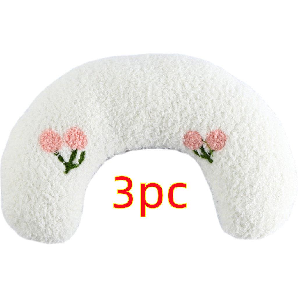 Cozy Calming U-Shaped Pet Pillow for Cats and Small Dogs – Soft Plush Neck Support and Sleep Aid