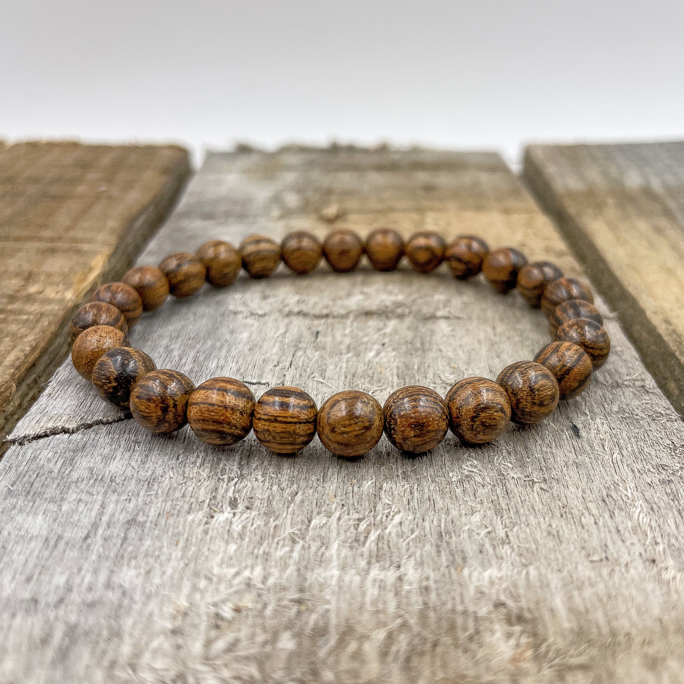 Union Tigerskin Sandalwood Mala Beaded Bracelet – 8mm Natural Wooden Beads for Men & Women