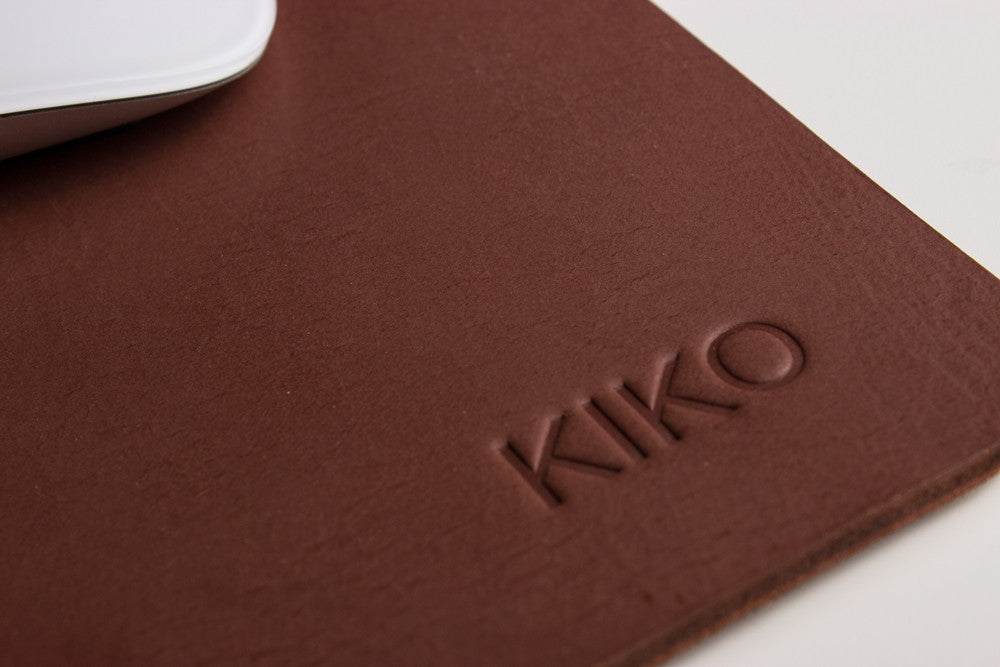Premium Leather Mouse Pad – Handmade Cowhide Desk Mat with Non-Slip Suede Backing, Durable Smooth Surface for Office & Home