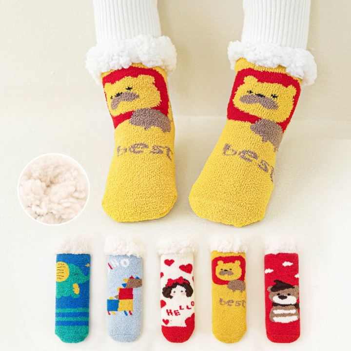 Baby Winter Cartoon Fleece Socks – Thick Lambswool Coral Socks for Toddlers & Infants (0–3 Years)