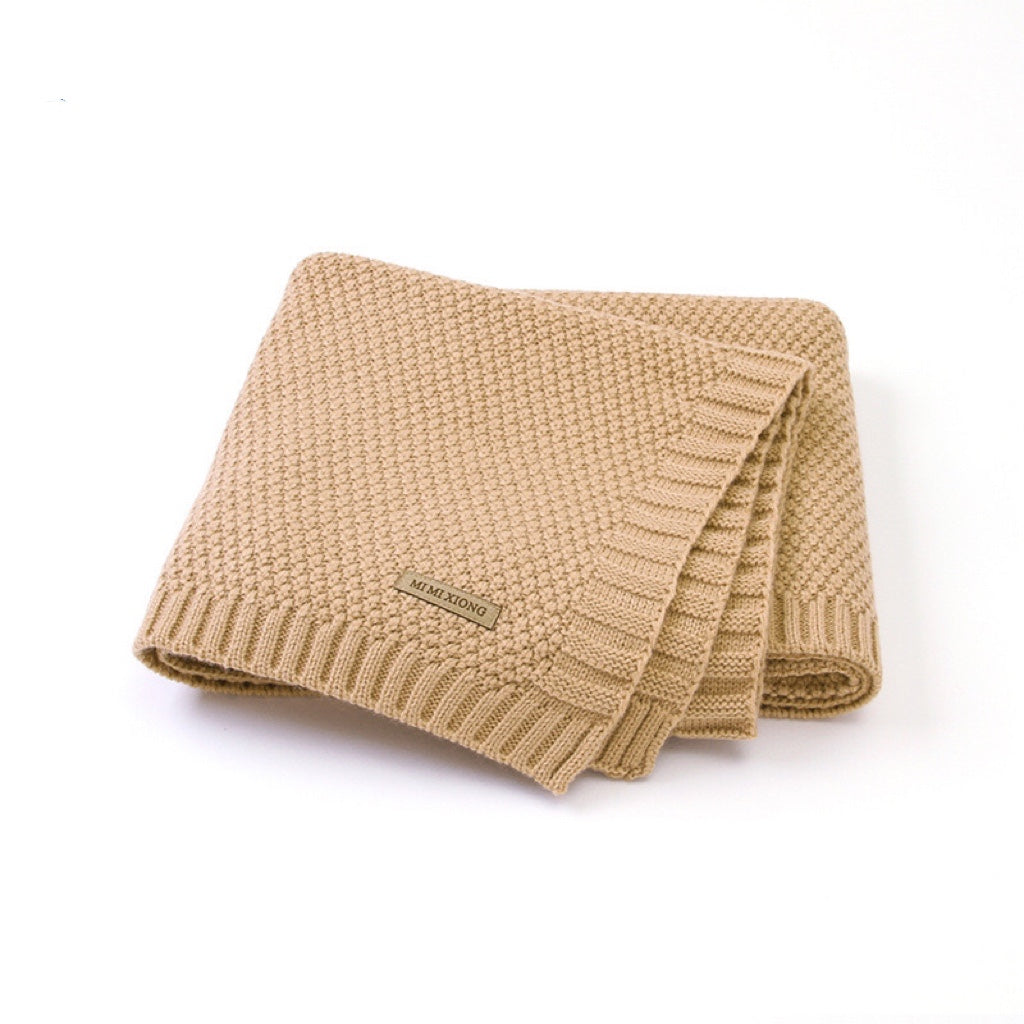 Kids Solid Color Knitted Blanket with Logo Patch – Soft Cotton Warm Blanket for Boys & Girls